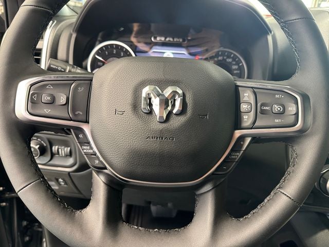 2027 RAM Ram 1500 RAM 1500 BIG HORN CREW CAB 4X4 5'7' BOX