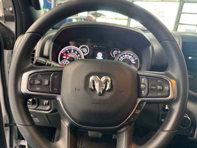 2026 RAM Ram 1500 RAM 1500 TRADESMAN CREW CAB 4X4 5'7' BOX