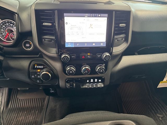 2026 RAM Ram 1500 RAM 1500 TRADESMAN CREW CAB 4X4 5'7' BOX