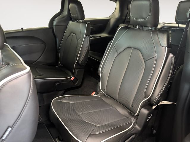 2027 Chrysler Pacifica PACIFICA LIMITED