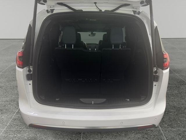 2027 Chrysler Pacifica PACIFICA PINNACLE