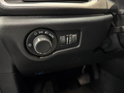 2027 Chrysler Pacifica PACIFICA SELECT AWD