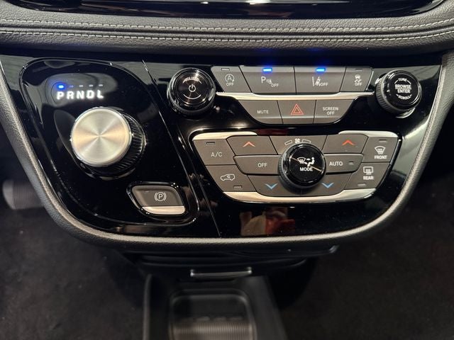 2027 Chrysler Pacifica PACIFICA SELECT AWD