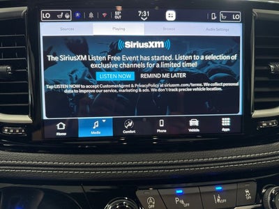 2027 Chrysler Pacifica PACIFICA SELECT AWD