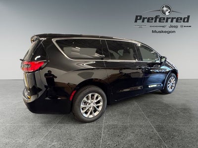2027 Chrysler Pacifica PACIFICA SELECT AWD