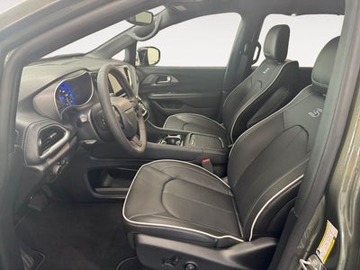 2027 Chrysler Pacifica PACIFICA LIMITED AWD