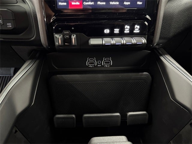 2026 RAM Ram 3500 RAM 3500 BIG HORN CREW CAB 4X4 6'4' BOX