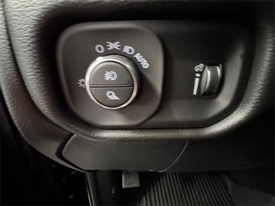 2026 RAM Ram 2500 RAM 2500 BLACK EXPRESS CREW CAB 4X4 6'4' BOX