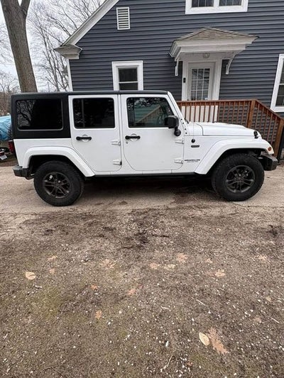 2016 Jeep Wrangler Unlimited Sahara 3.6 Liter V6 4D Automatic 4WD