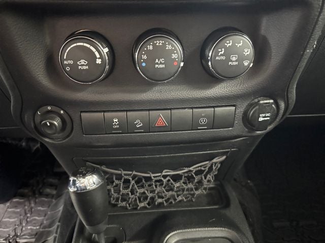 2016 Jeep Wrangler Unlimited Sahara 3.6 Liter V6 4D Automatc 4WD