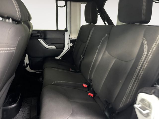 2016 Jeep Wrangler Unlimited Sahara 3.6 Liter V6 4D Automatc 4WD