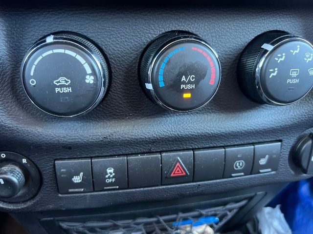 2017 Jeep Wrangler Unlimited Sahara 3.6 Liter V6 4D Manual 4WD