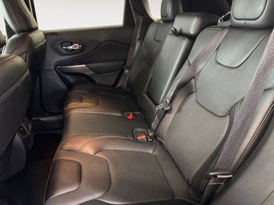 2022 Jeep Cherokee Latitude Lux 3.2 Liter V6 FWD