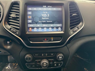 2022 Jeep Cherokee Latitude Lux 3.2 Liter V6 FWD