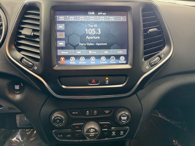 2022 Jeep Cherokee Latitude Lux 3.2 Liter V6 FWD