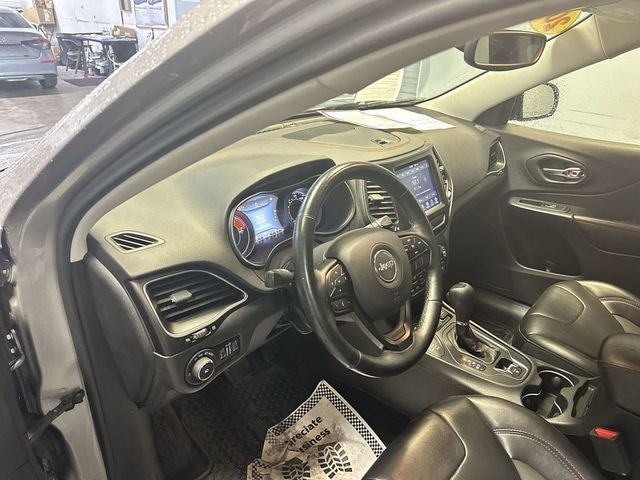 2019 Jeep Cherokee Trailhawk 2.0 liter 4WD