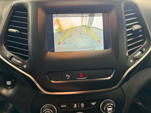 2020 Jeep Cherokee Altitude 3.2 Liter V6 4WD