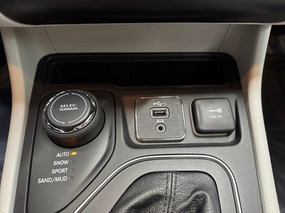 2021 Jeep Cherokee Latitude Lux 3.2 Liter V6 4WD