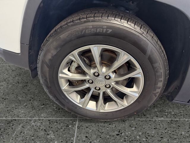 2021 Jeep Cherokee Latitude Lux 3.2 Liter V6 4WD