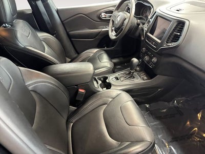 2022 Jeep Cherokee Latitude Lux 3.2 Liter V6 4WD