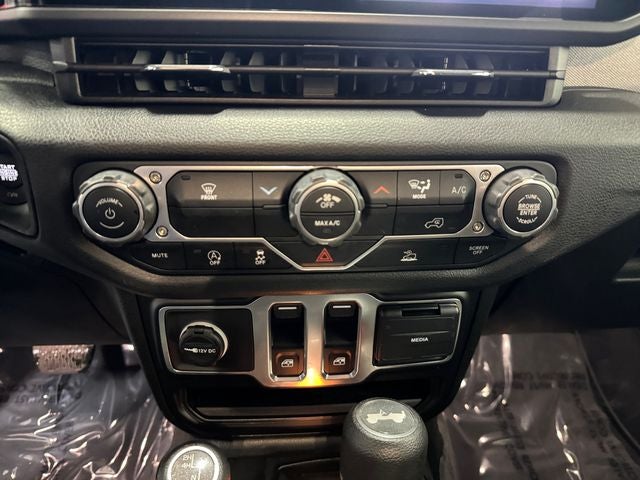 2025 Jeep Wrangler Sport 2.0 Liter 2D Automatic 4WD
