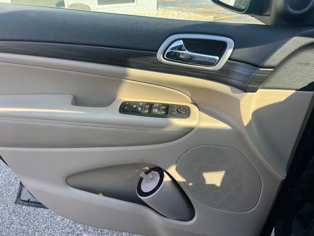 2020 Jeep Grand Cherokee Laredo E 3.6 Liter 4WD