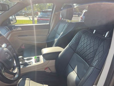 2020 Jeep Grand Cherokee Laredo E 3.6 Liter 4WD