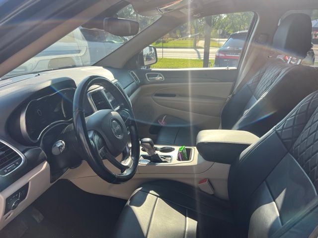 2020 Jeep Grand Cherokee Laredo E 3.6 Liter 4WD