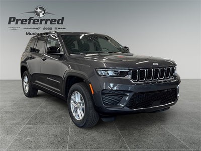 2025 Jeep Grand Cherokee Laredo 3.6 Liter V6 4WD