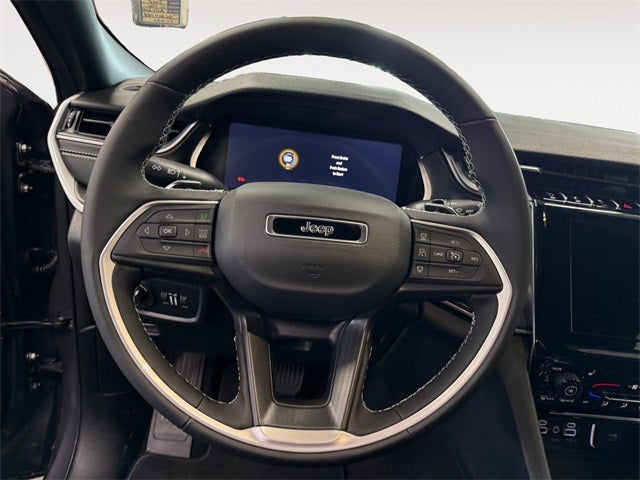 2025 Jeep Grand Cherokee Laredo 3.6 Liter V6 4WD