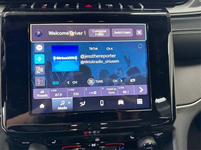 2025 Jeep Grand Cherokee Laredo 3.6 Liter V6 4WD