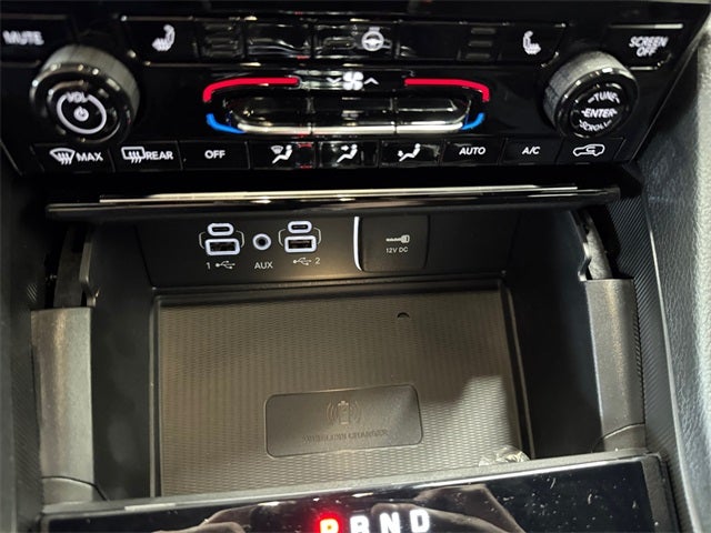 2025 Jeep Grand Cherokee Laredo 3.6 Liter V6 4WD