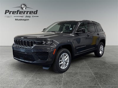 2025 Jeep Grand Cherokee Laredo 3.6 Liter V6 4WD