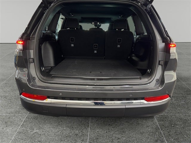 2025 Jeep Grand Cherokee Laredo 3.6 Liter V6 4WD