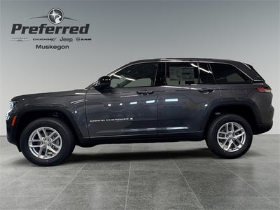 2025 Jeep Grand Cherokee Laredo 3.6 Liter V6 4WD