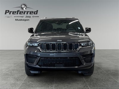 2025 Jeep Grand Cherokee Laredo 3.6 Liter V6 4WD