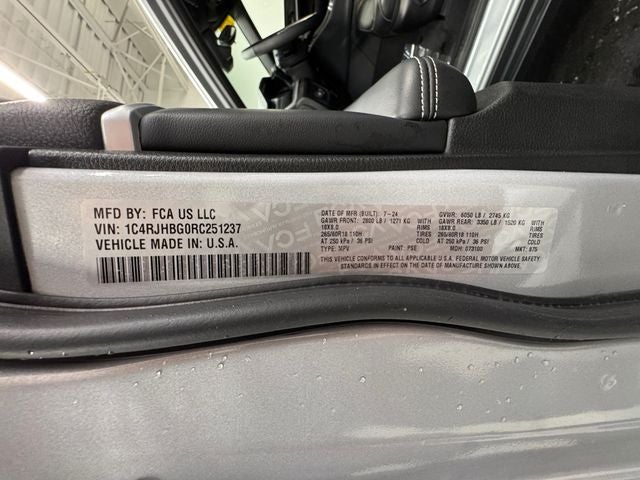 2024 Jeep Grand Cherokee Limited 3.6 Liter V6 4WD