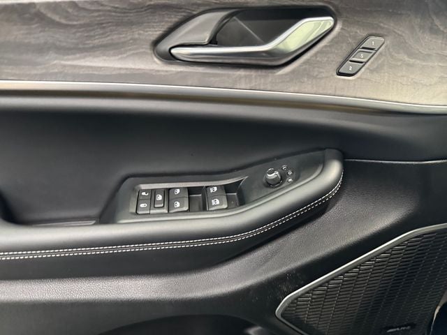 2024 Jeep Grand Cherokee Limited 3.6 Liter V6 4WD