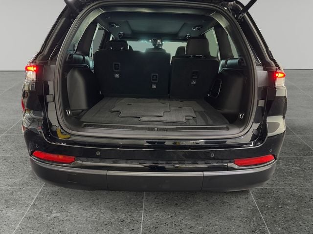 2024 Jeep Grand Cherokee Limited 3.6 Liter V6 4WD