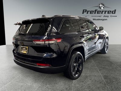 2023 Jeep Grand Cherokee Limited 3.6 Liter V6 4WD