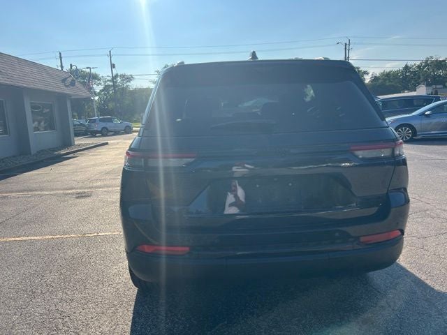 2023 Jeep Grand Cherokee Limited 3.6 Liter V6 4WD