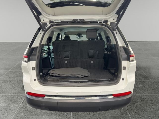 2023 Jeep Grand Cherokee L Limited 3.6 Liter V6 4WD