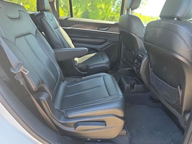 2023 Jeep Grand Cherokee L Limited 3.6 Liter V6 4WD