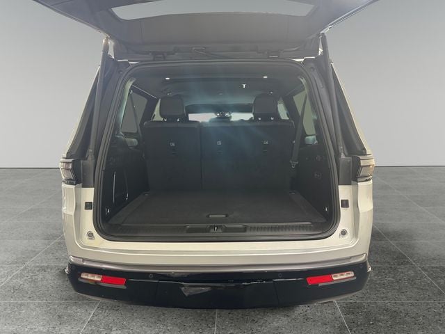 2026 Jeep Grand Wagoneer L Limited Altitude