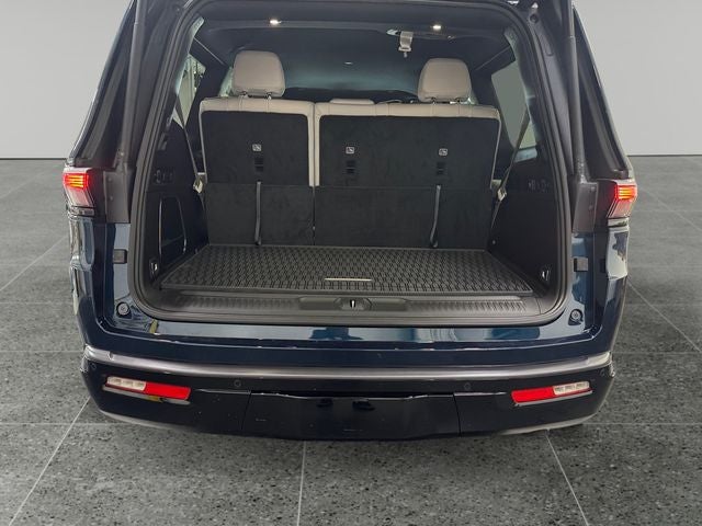 2026 Jeep Grand Wagoneer 4x4