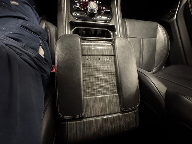 2022 Jeep Wagoneer Series III 5.7 Liter V8 4WD