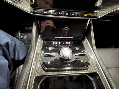 2022 Jeep Wagoneer Series III 5.7 Liter V8 4WD