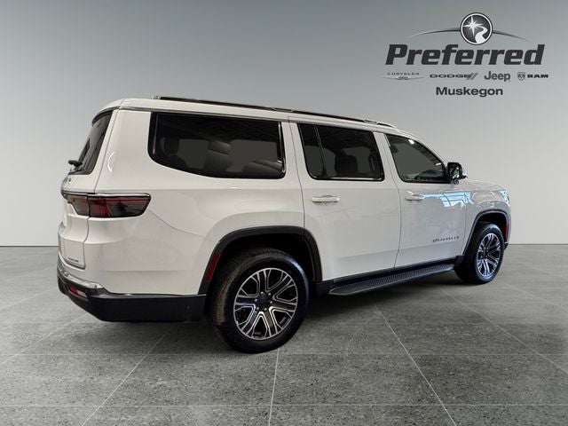 2022 Jeep Wagoneer Series III 5.7 Liter 4WD