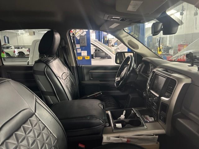 2014 RAM 1500 Big Horn 5.7 Liter V8 Hemi Crew Cab 4WD