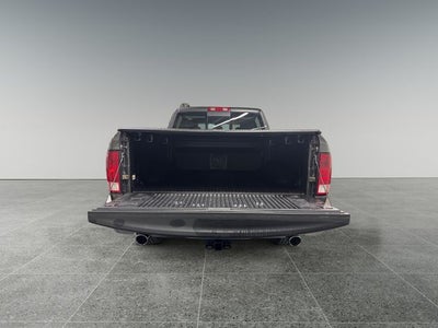 2016 RAM 1500 Big Horn 5.7 Liter V8 Hemi Crew Cab 4WD